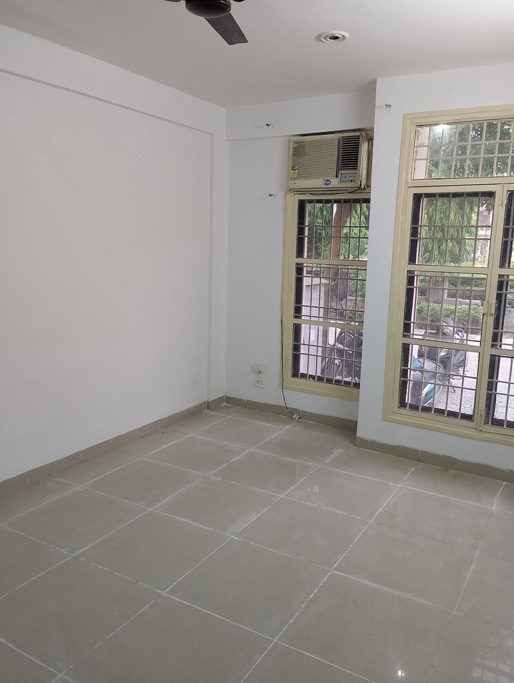 Room, wave-prime-floors 2 Bedroom 940 Sq.Ft. Builder Floor In Wave City Ghaziabad 8641249
