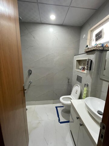 Bathroom in 3 BHK Apartment at Bestech Park View City 1, Sector 48 – for Sale