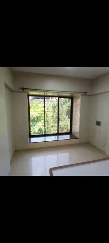 Room in 2 BHK Apartment at Pooja Enclave Kalina, Kalina – for Rent