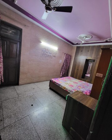 Bedroom in 3 BHK Apartment at Pragati Apartments Dwarka, Sector 11 Dwarka – for Rent