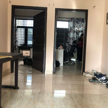Gym in 2.5 BHK Villa at Sector 21 – for Rent