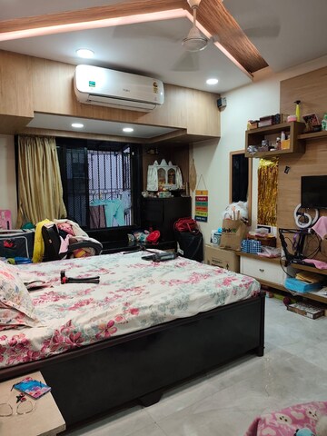 Bedroom in 2 BHK Apartment at JP Decks, Goregaon East – for Rent