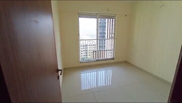 Room in 3 BHK Apartment at Godrej Nest Kandivali, Kandivali East – for Sale