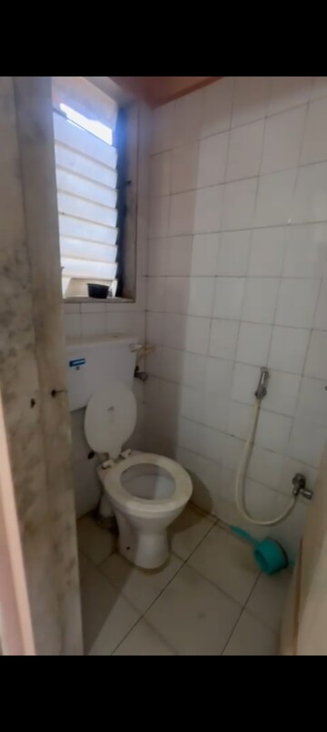 Master Bedroom in 1 BHK Apartment at Mahudi Darshan, Kandivali East – for Rent