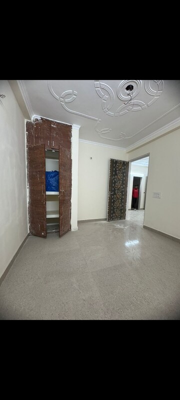 Room in 2 BHK Apartment at Chattarpur – for Rent