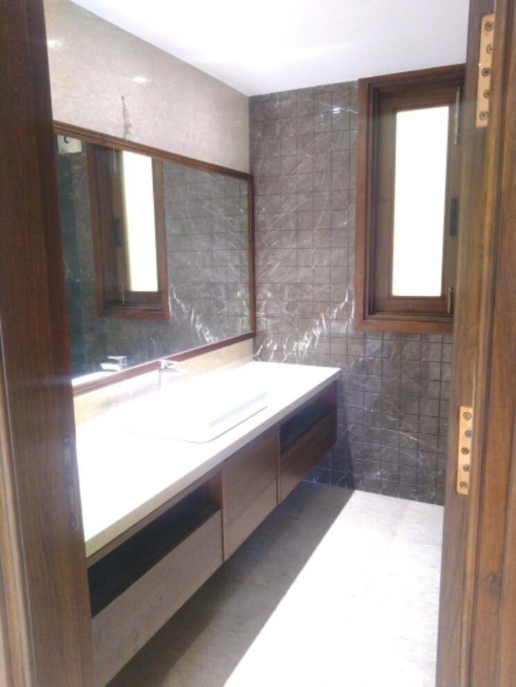 Kitchen, boutique-residential-apartment 4 Bedroom 4500 Sq.Ft. Builder Floor In Greater Kailash I Delhi 8641596