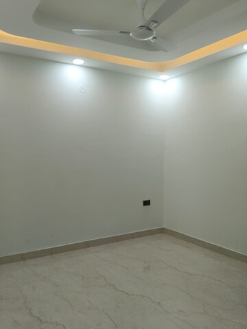 Room in 3 BHK Builder Floor at Dayanand Colony – for Sale