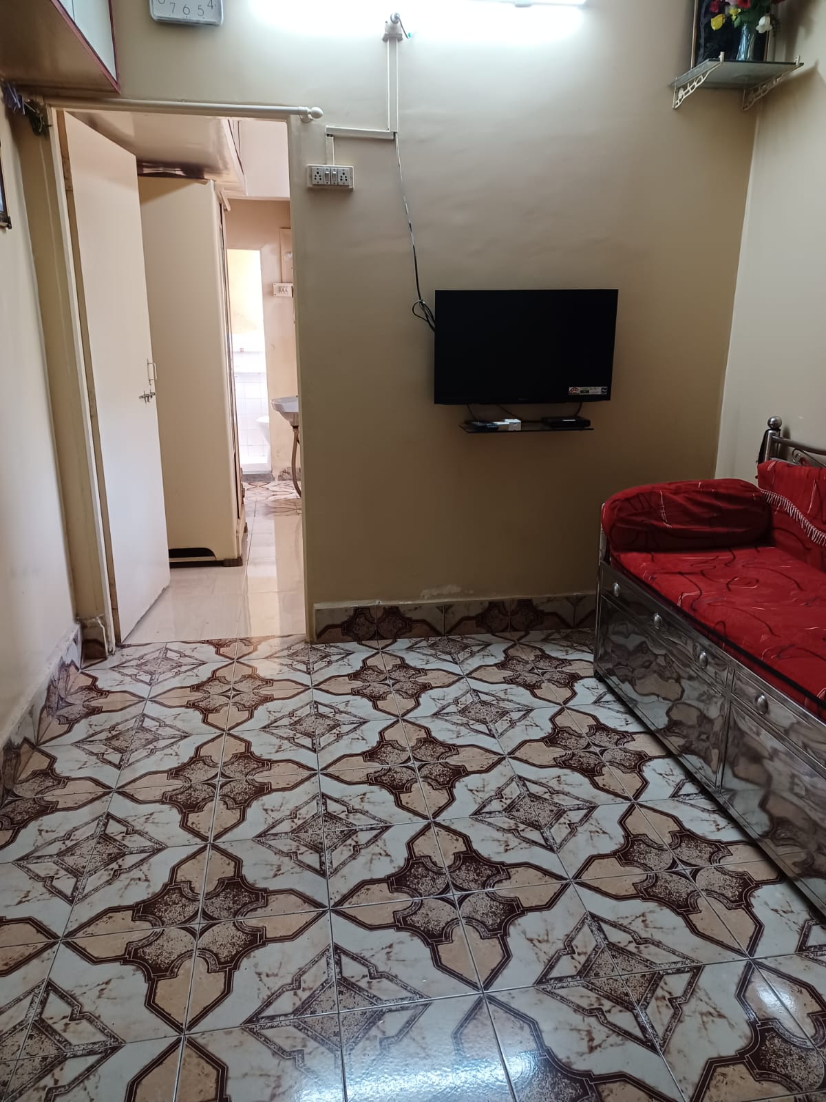 1 RkApartment For Rent in Navbharat Sahyog CHS