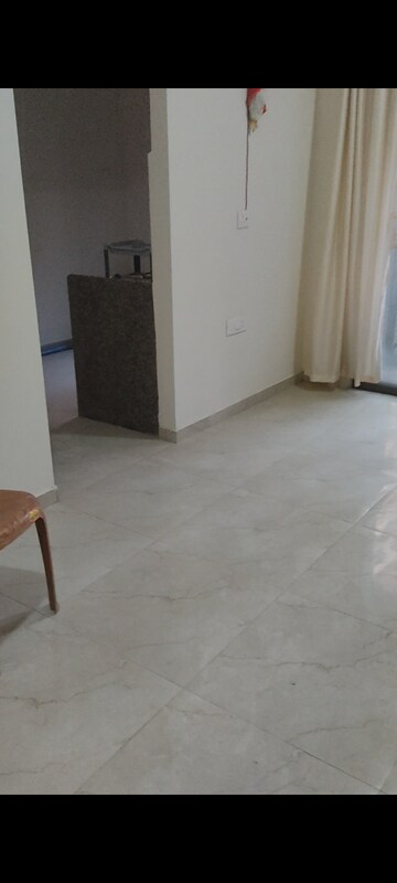 Room in 2 BHK Apartment at Sunteck West World, Naigaon East – for Rent