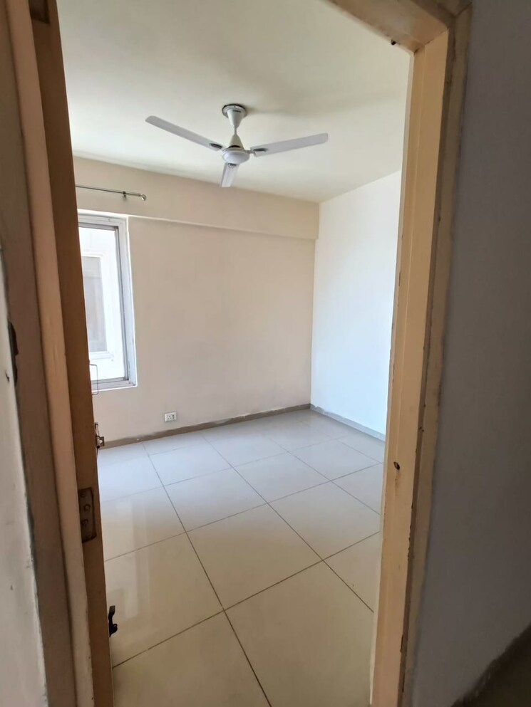 Bathroom, wave-dream-homes 1 Bedroom 578 Sq.Ft. Apartment In Wave City Ghaziabad 8641722