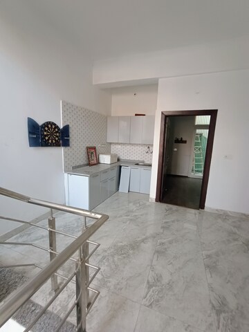 Room in 3 BHK Villa at Amrapali Leisure Valley, Tech Zone 4 Greater Noida – for Rent
