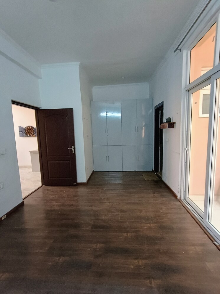 Room, amrapali-leisure-valley 3 Bedroom 1825 Sq.Ft. Villa In Tech Zone 4 Greater Noida Greater Noida 8641744