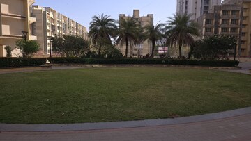 2 BHK Apartment – Garden View at Lokhandwala Octacrest, Kandivali East - for Sale