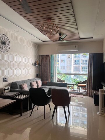 2 BHK Apartment For Sale in Lokhandwala Octacrest, Kandivali East