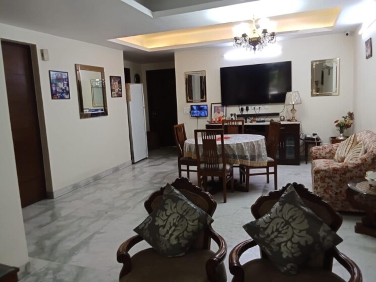 Living Room, south extension i 3 Bedroom 1800 Sq.Ft. Builder Floor In South Extension I Delhi 8641905