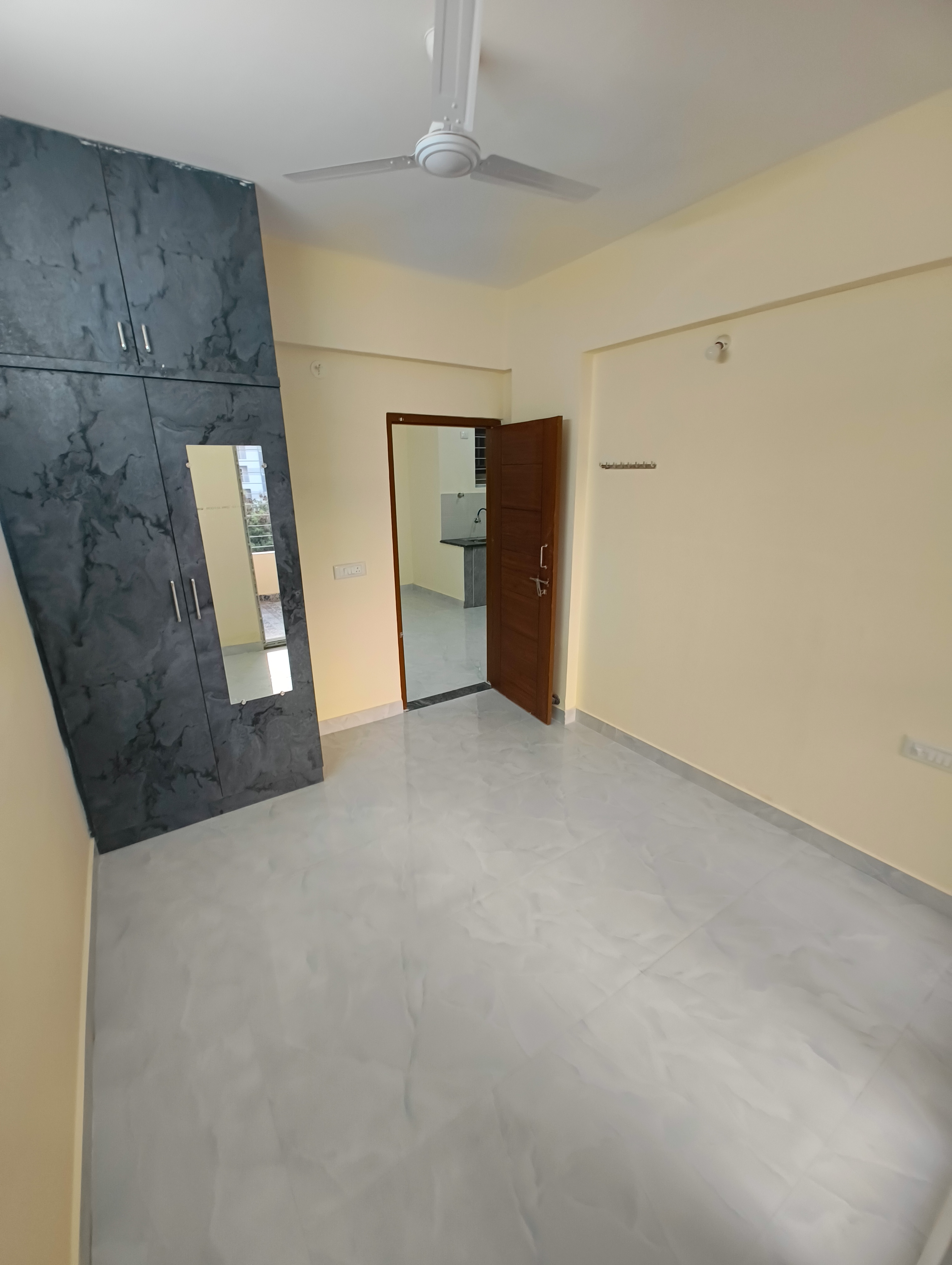 2 BHK + Pooja Room Apartment For Rent in Mathapathi Shine