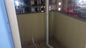 Bathroom in 3 BHK Apartment at Rishabh Paradise, Abhay Khand – for Sale