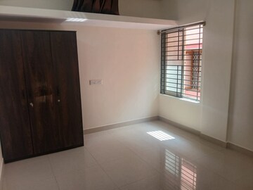 Room in 1 BHK Builder Floor at Koramangala – for Rent