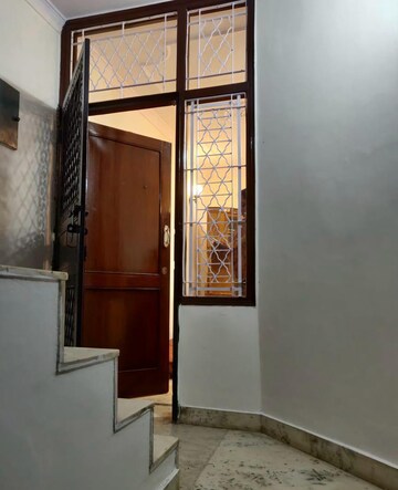 Furnished Amenities in 2 BHK Builder Floor at Kalkaji – for Rent