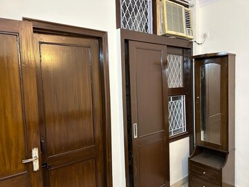 Furnished Amenities in 2 BHK Builder Floor at Kalkaji – for Rent