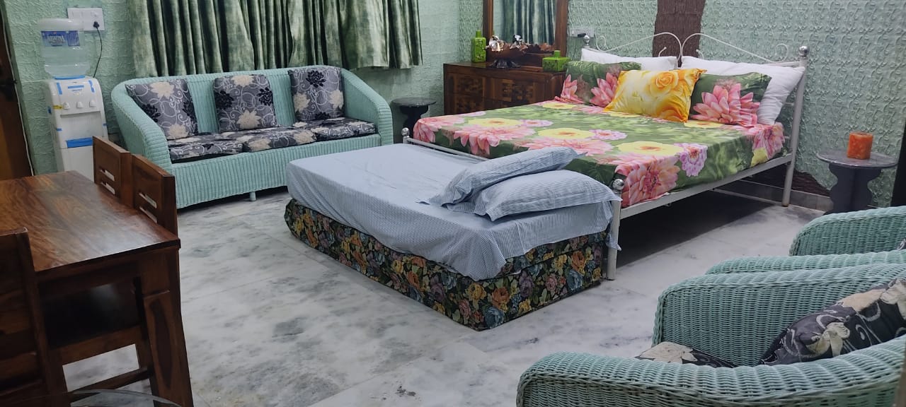 3 BHK Builder Floor For Rent in Sector 14