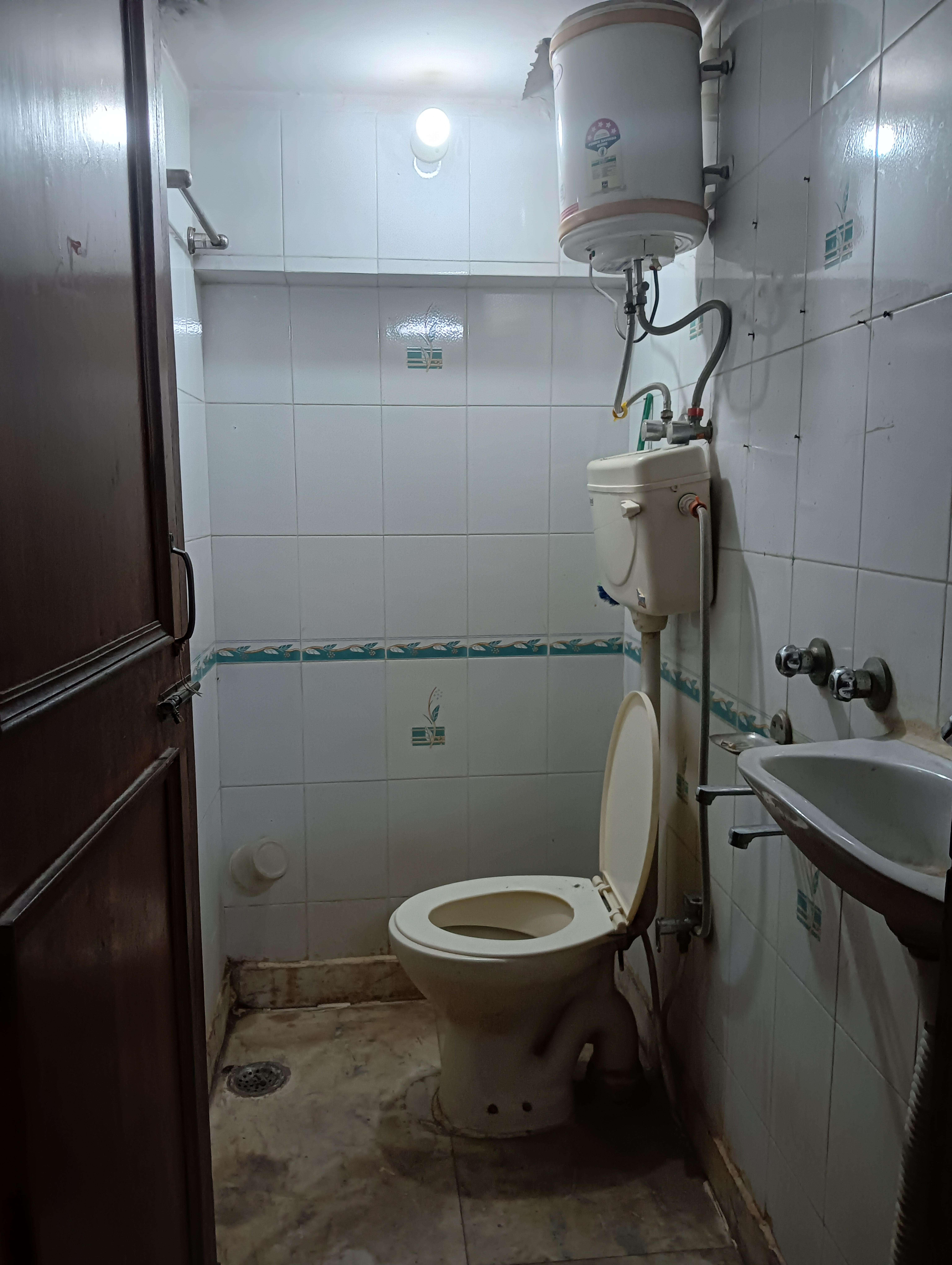 1 BHK Builder Floor For Rent in Govindpuri