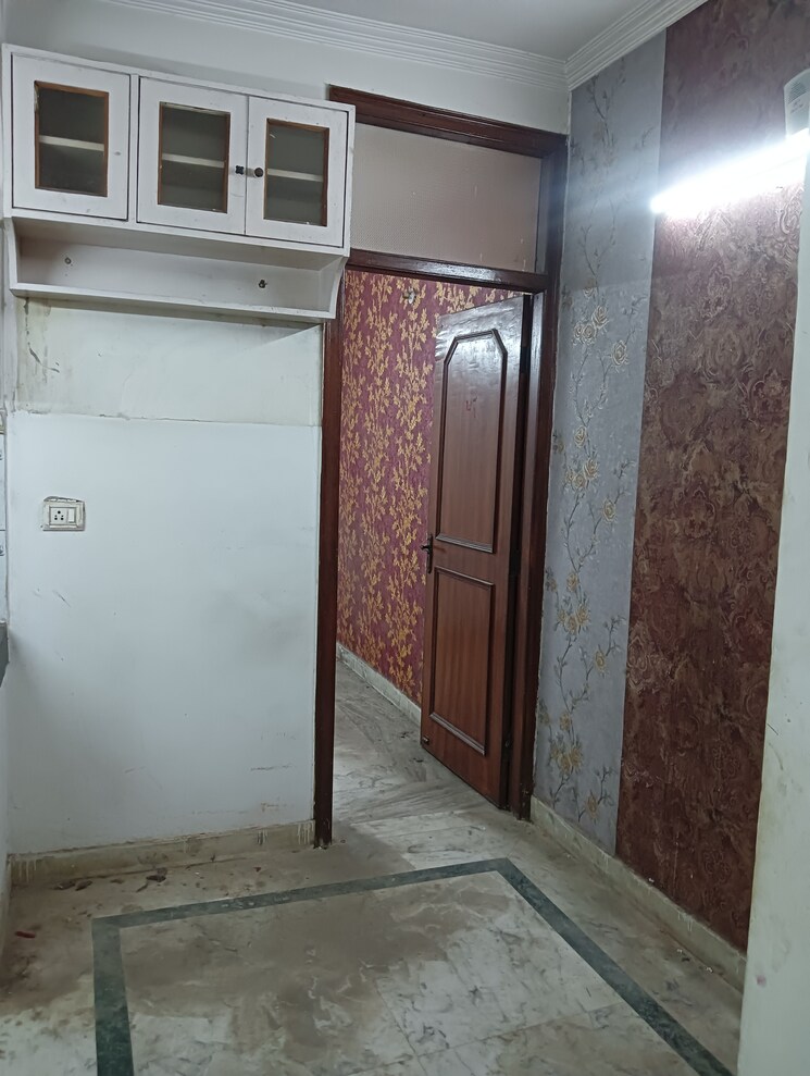 Room, govindpuri 1 Bedroom 450 Sq.Ft. Builder Floor In Govindpuri Delhi 8642100