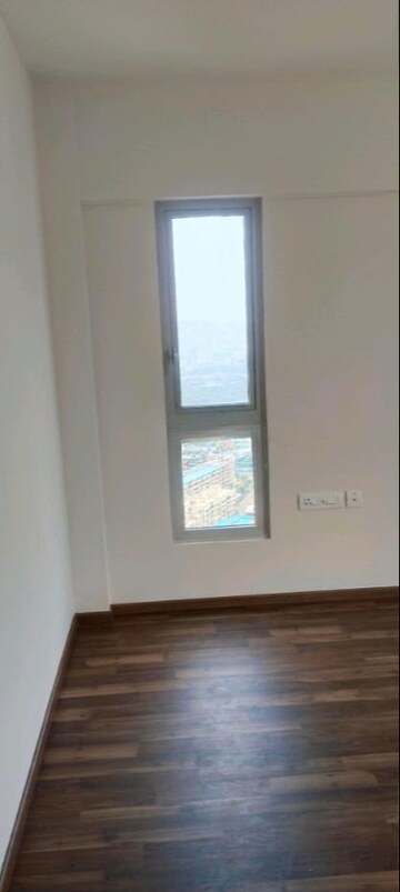Room in 1 BHK Apartment at Kishor Sukur Enclave A, Ghodbunder Road – for Sale