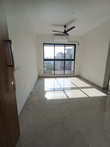 Room in 2 BHK Apartment at Godrej Urban Park, Chandivali – for Rent