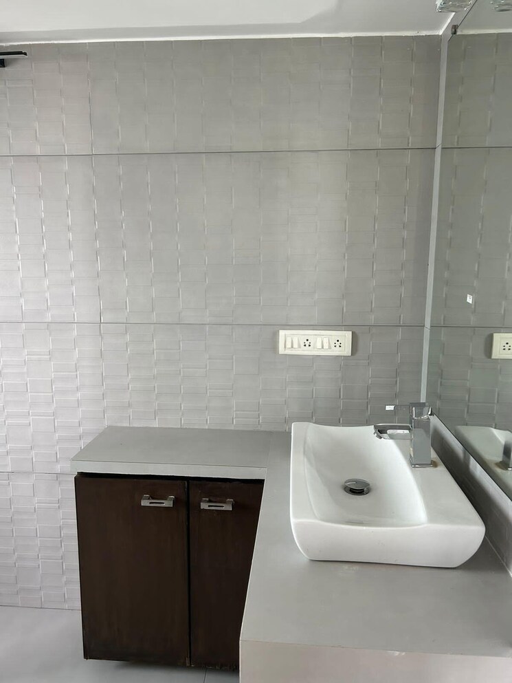 Bathroom, summer-ville 3 Bedroom 1850 Sq.Ft. Apartment In Cumbala Hill Mumbai 8642165