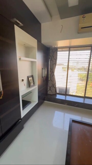 Bedroom in 4 BHK Apartment at Sindhi Society, Chembur – for Rent
