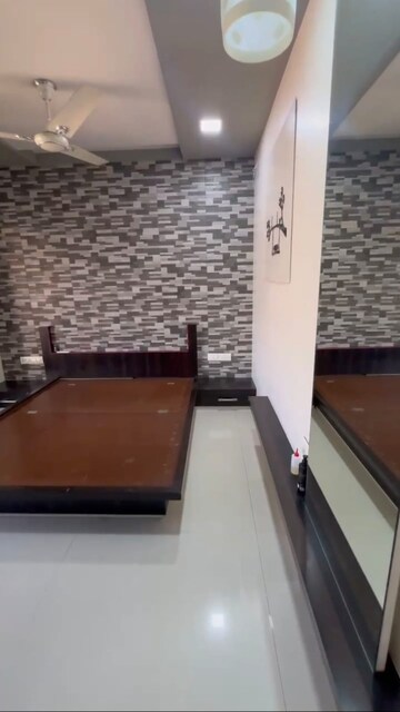 Bedroom in 4 BHK Apartment at Sindhi Society, Chembur – for Rent