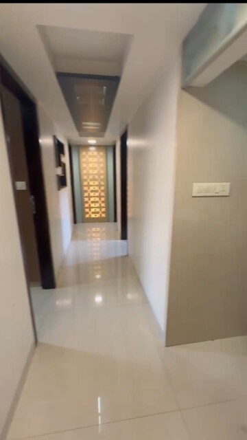 Living Room in 4 BHK Apartment at Sindhi Society, Chembur – for Rent