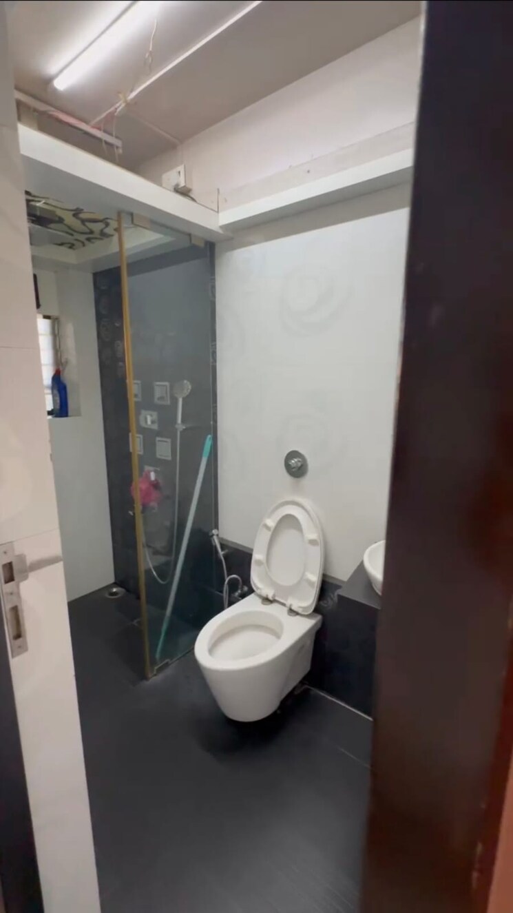 Bathroom, sindhi-society 4 Bedroom 1820 Sq.Ft. Apartment In Chembur Mumbai 8642169