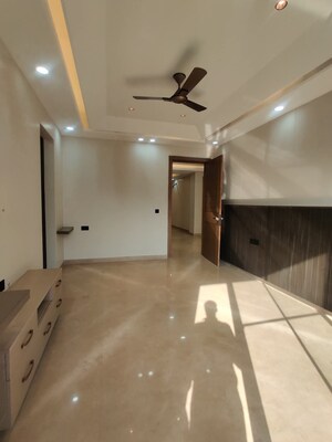 Kitchen in 3 BHK Apartment at Smart World The Edition, Sector 66 – for Sale