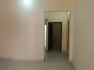 Room in 2 BHK Independent House at Touchwood The Woods Naubasta, Naubasta Kala – for Sale