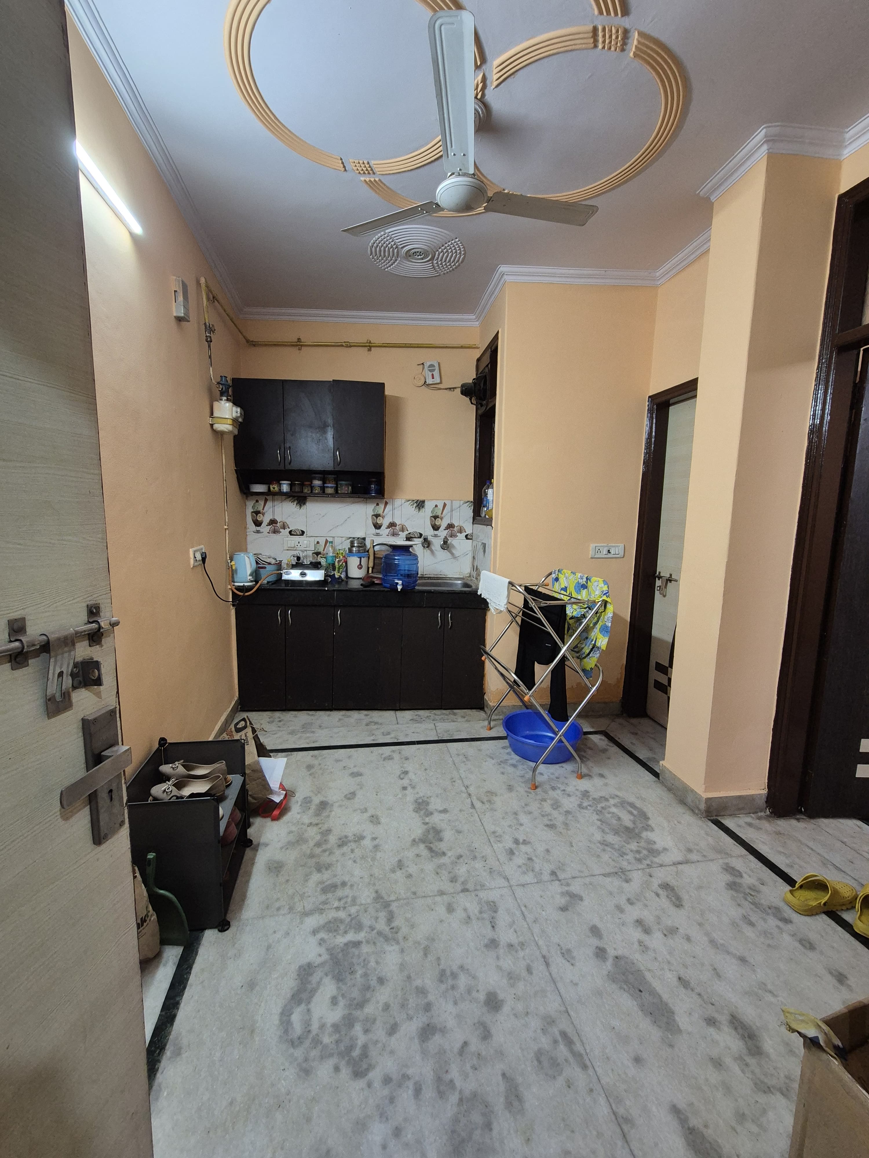 1 BHK Builder Floor For Rent in Govindpuri