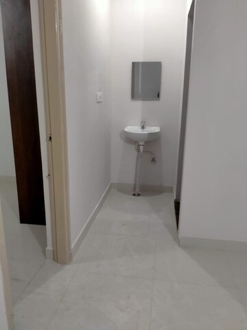 Room in 1 BHK Builder Floor at Hsr Layout – for Rent