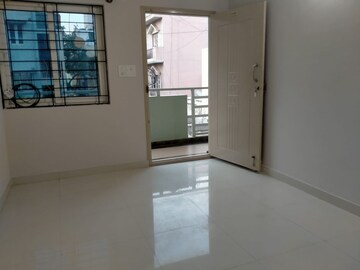 Room in 1 BHK Builder Floor at Hsr Layout – for Rent