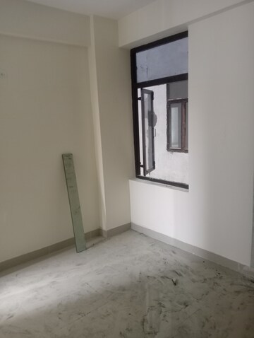 Room in 3 BHK Apartment at Amolik Sankalp, Sector 85 – for Rent