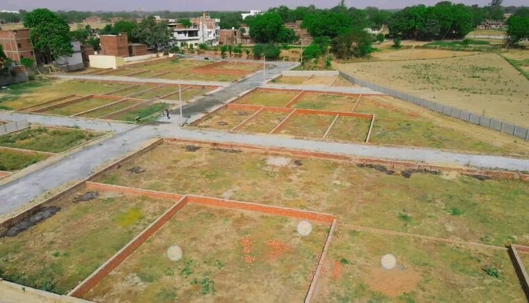 Garden, chhatikara  80 Sq.Yd. Plot In Chhatikara Vrindavan 8642462