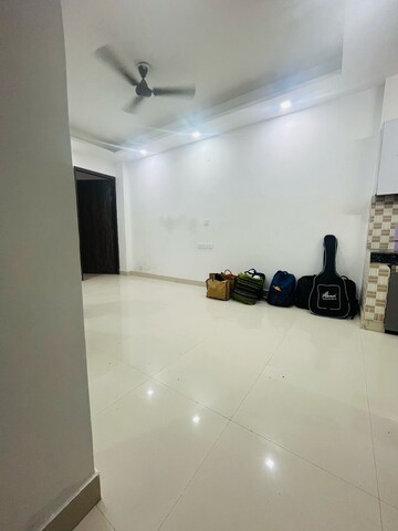 Room in 2 BHK Builder Floor at Neb Sarai – for Rent