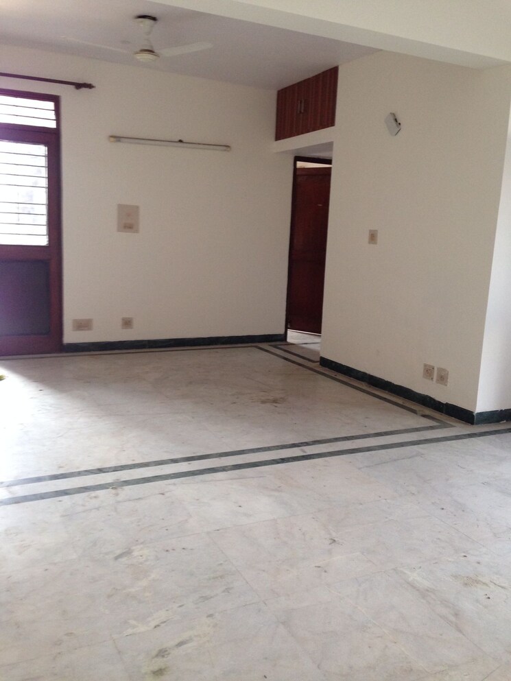 Room, suncity-township-gurgaon 2 Bedroom 1000 Sq.Ft. Builder Floor In Sector 54 Gurgaon 8642466