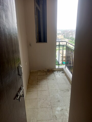 Building Lobby in 3 BHK Apartment at Amolik Sankalp, Sector 85 – for Rent