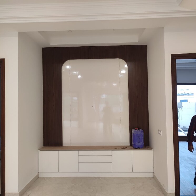 Room, aerocity 6 Bedroom 300 Sq.Yd. Independent House In Aerocity Mohali 8642535