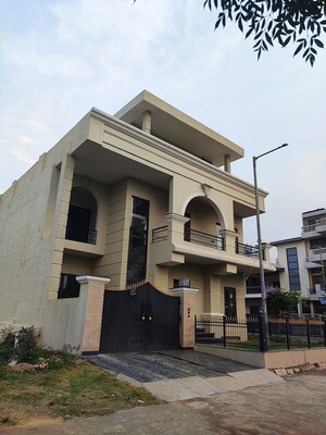 5 BHK Independent House – Exterior View View at Aerocity - for Sale