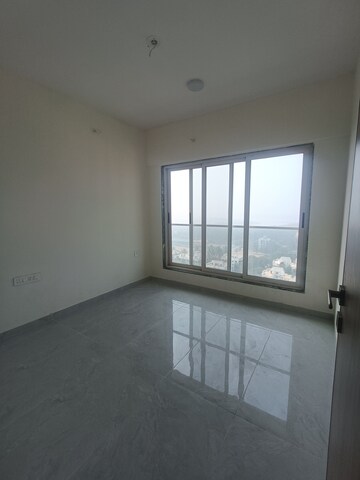 2.5 BHK Apartment For Rent in Bharat Arize, Goregaon West