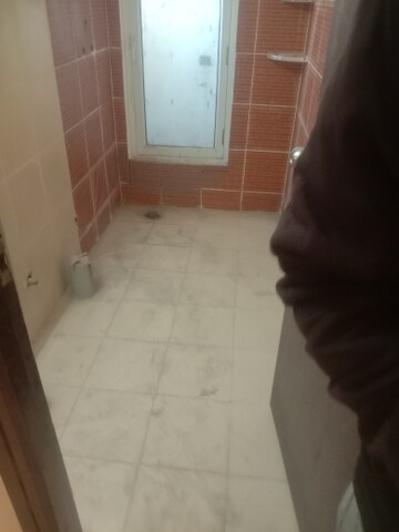 Room in 2 BHK Apartment at Mahagun Mywoods, Sector 16c Greater Noida – for Rent