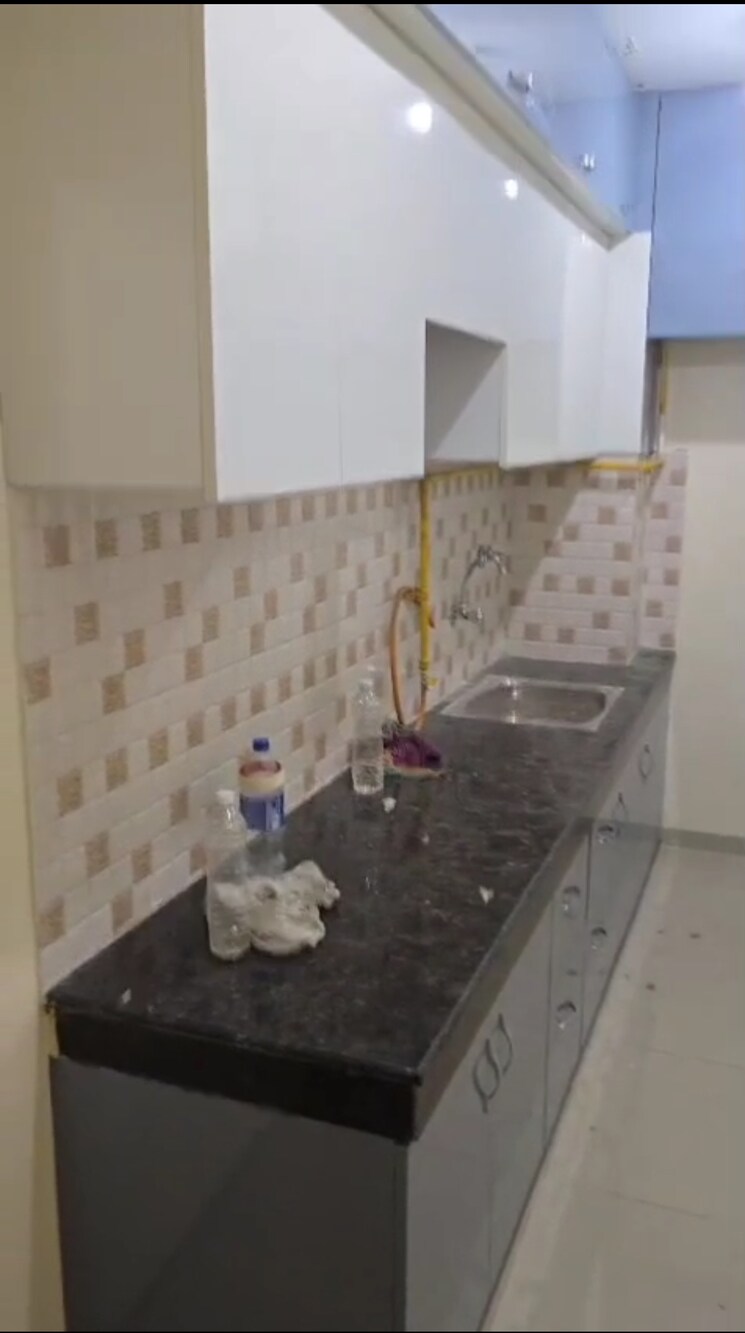 Bathroom, wave-city 2 Bedroom 930 Sq.Ft. Apartment In Wave City Ghaziabad 8642599