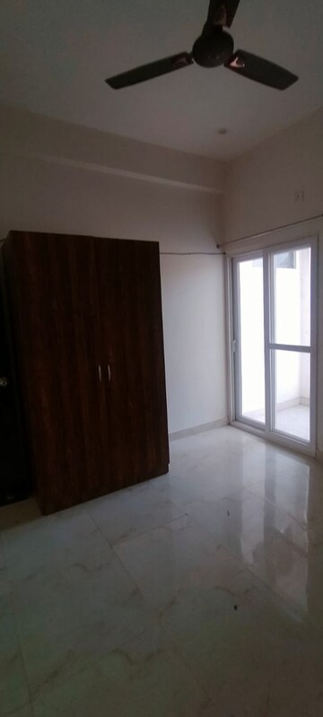 Room in 2 BHK Builder Floor at Dehradun Cantt – for Rent